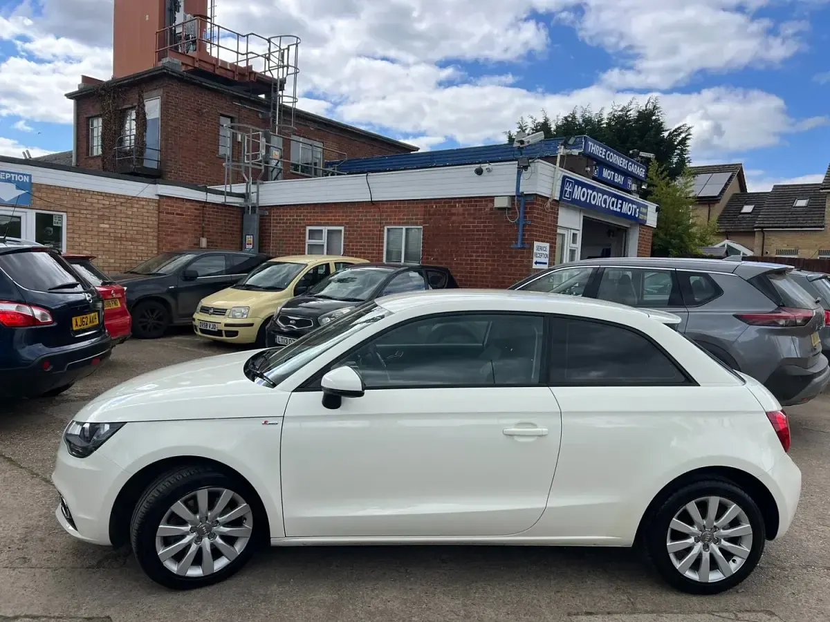 Used Audi A1 Sport 2013 White Hatchback