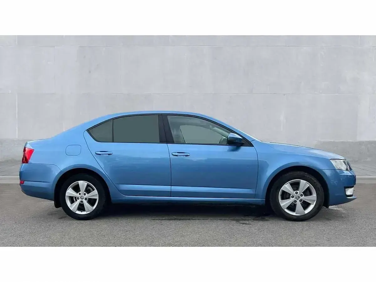 Używany Skoda Octavia SE L 150 KM (110 kW) 2016 Niebieski Kombi