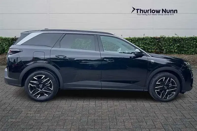 Used Peugeot 5008 Allure 145 HP (106 kW) 2025 Black SUV