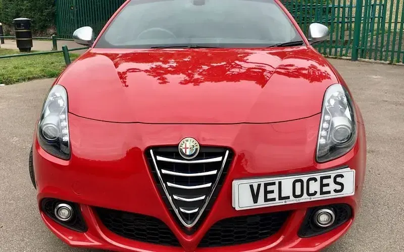 Used Alfa Romeo Giulietta Quadrifoglio Verde 175 HP (128 kW) 2014 Red Hatchback