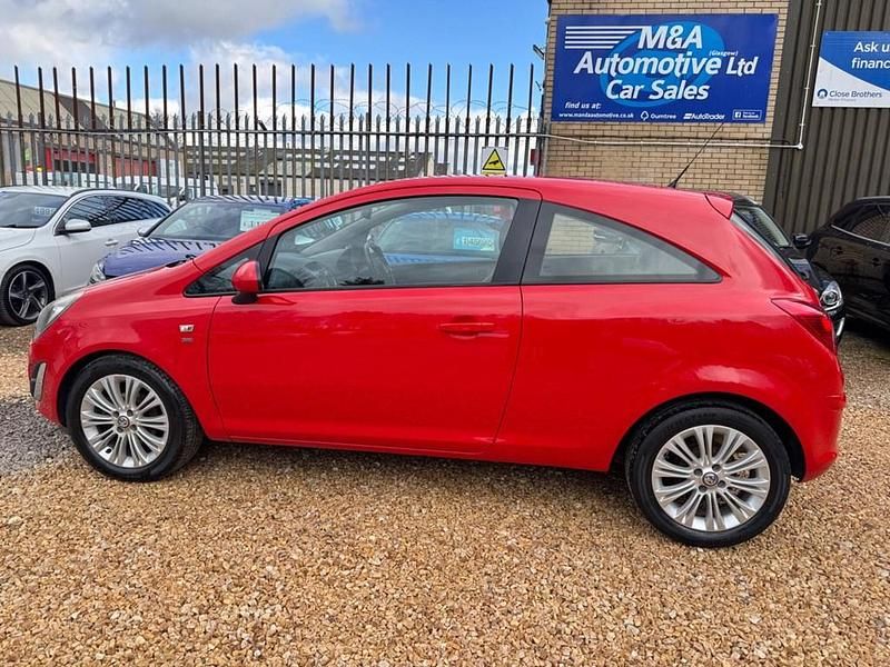 Używany Vauxhall Corsa 2013 Czerwony Hatchback