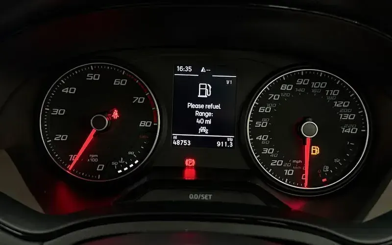 Used Seat Arona SE Technology 95 HP (69 kW) 2022 Blue SUV