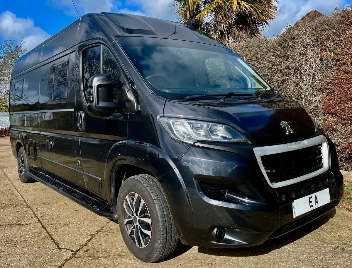 Used Peugeot Boxer 140 HP (102 kW) 2020 Grey Van