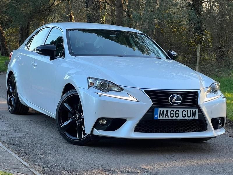 Used Lexus IS300h Sport Line 223 HP (164 kW) 2016 White Sedan