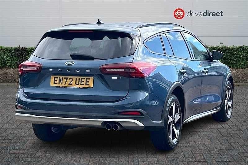 Used Ford Focus Active 155 HP (114 kW) 2023 Blue Estate