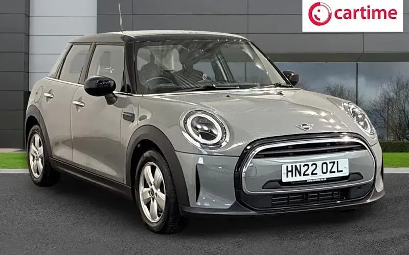Used Mini Cooper Classic 136 HP (100 kW) 2022 Hatchback