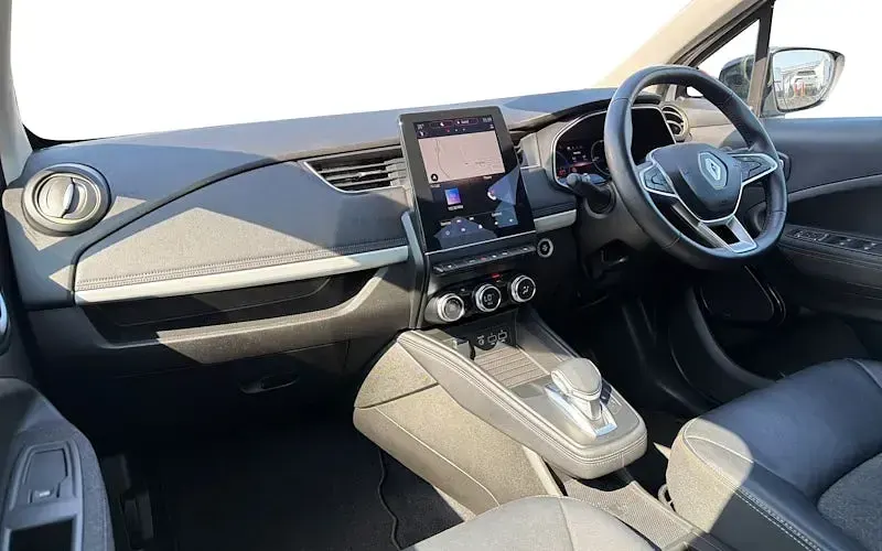 Used Renault Zoe Techno 100 kW (136 HP) 2023 White  Hatchback