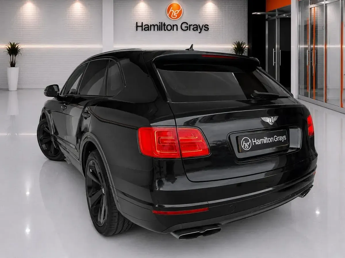 Used Bentley Bentayga 435 HP (319 kW) 2017 Black SUV