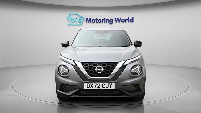Used Nissan Juke N-Connecta 114 HP (83 kW) 2023 Grey SUV