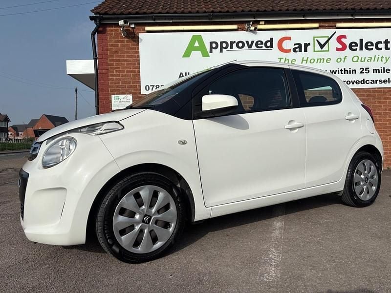 Used Citroën C1 Feel 82 HP (60 kW) 2018 White Hatchback