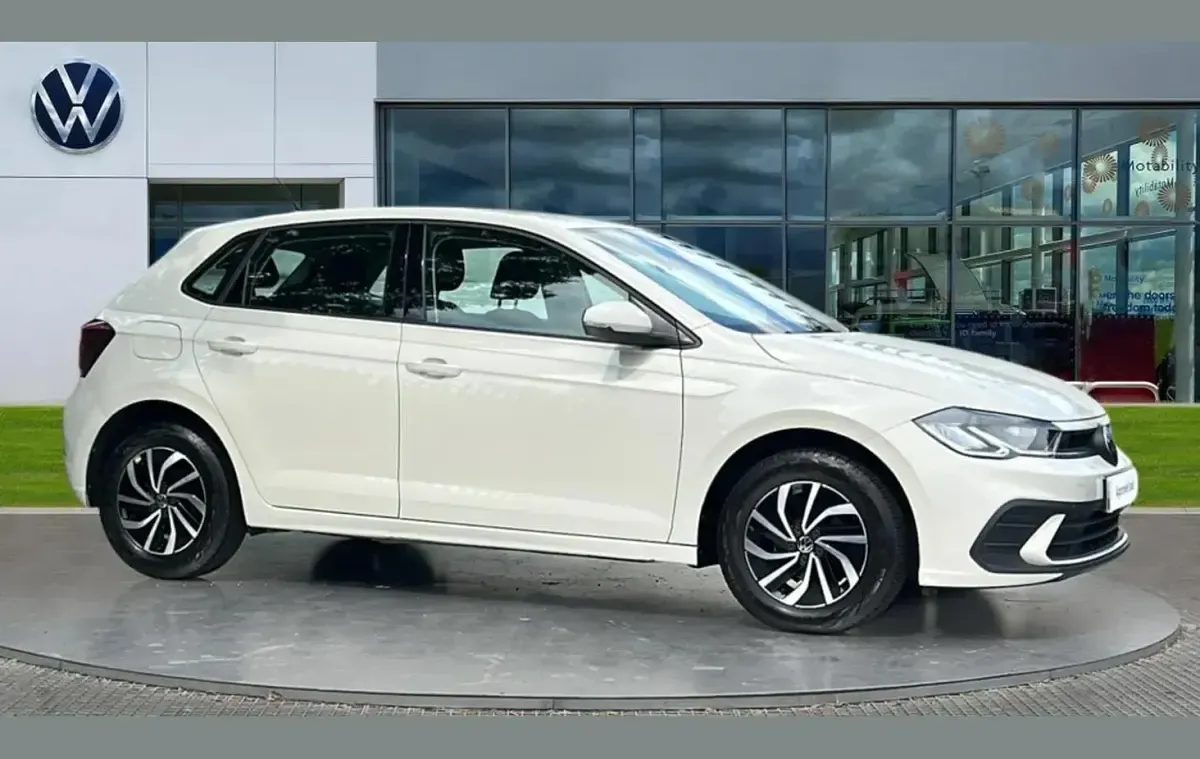 Used VW Polo Life 95 HP (69 kW) 2023 Grey Hatchback