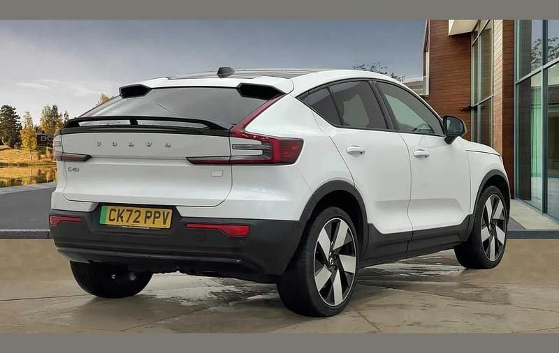 Used Volvo C40 Ultimate 169 kW (231 HP) 2022 White SUV
