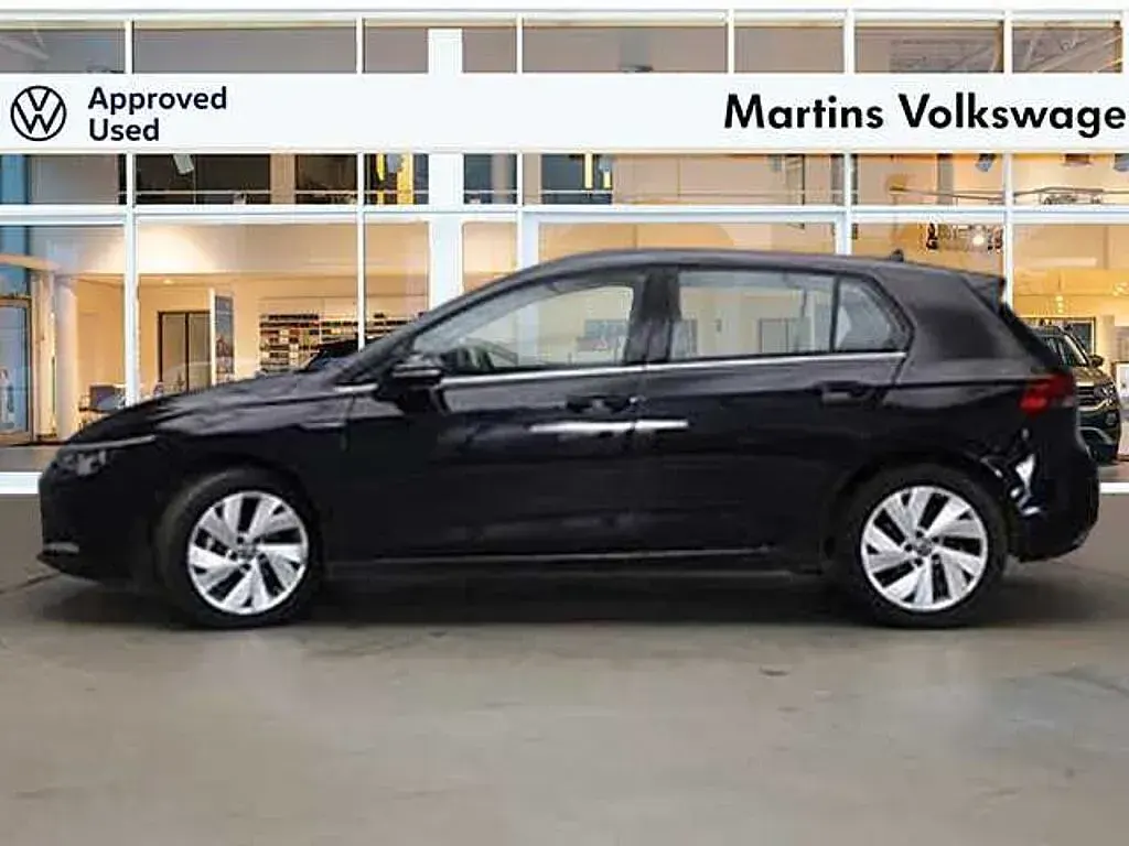 Used VW Golf VIII Style 130 HP (95 kW) 2020 Black Hatchback