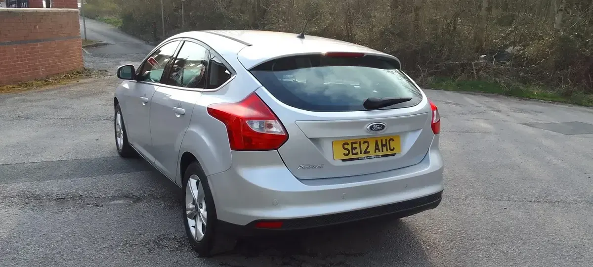 Used Ford Focus Zetec 2012 Silver Hatchback