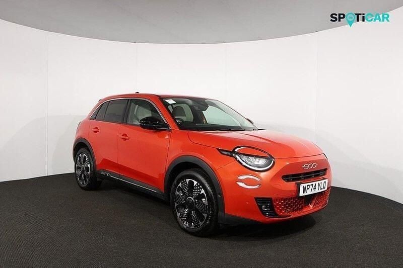 Used Fiat 600 La Prima 136 HP (100 kW) 2024 Orange Hatchback