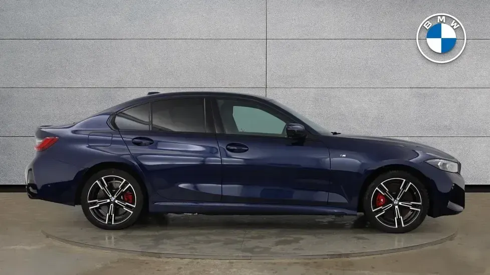 Used BMW 330 M Sport 288 HP (211 kW) 2025 Blue