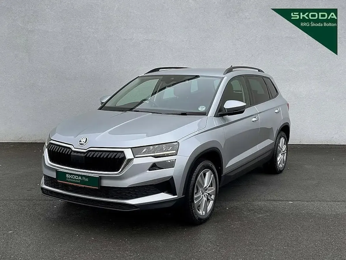 Usado Skoda Karoq SE Drive 147 HP (108 kW) 2024 Prateado SUV