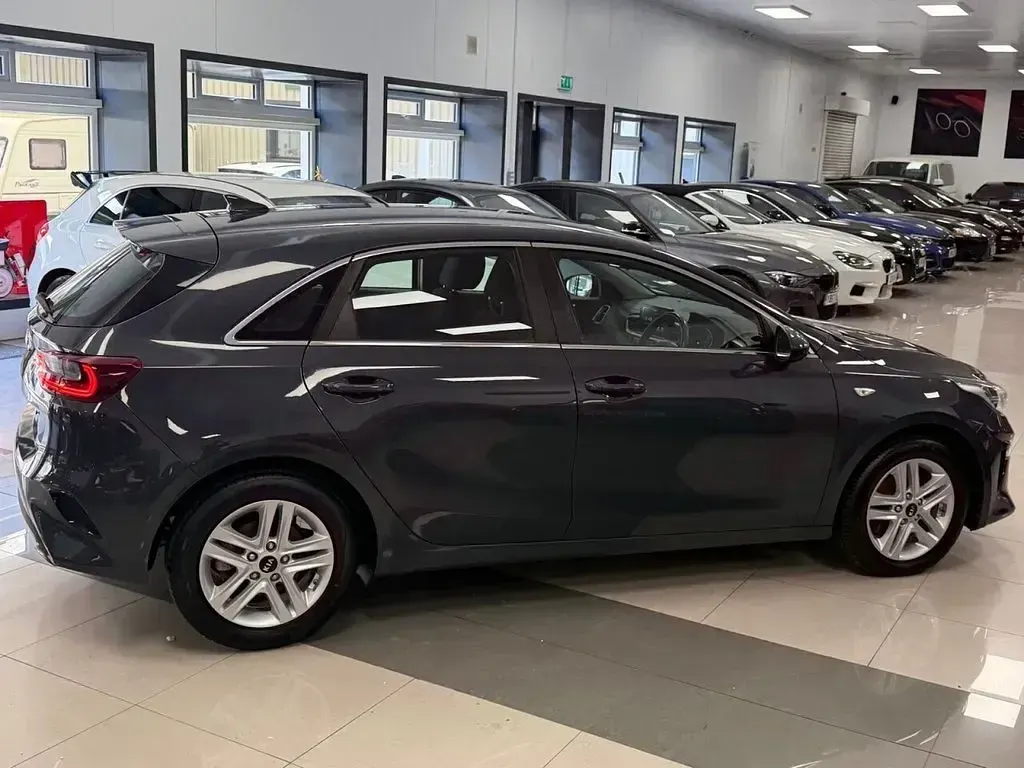 Used Kia Ceed 118 HP (86 kW) 2019 Grey Hatchback