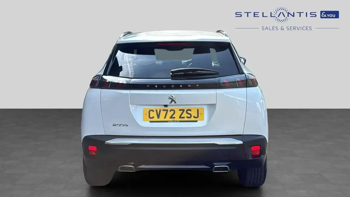 Used Peugeot 2008 Allure+ 129 HP (94 kW) 2022 White SUV