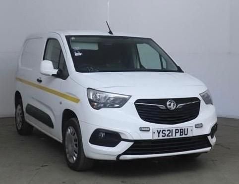 Used Vauxhall Combo Sportive 100 HP (73 kW) 2021 White MPV