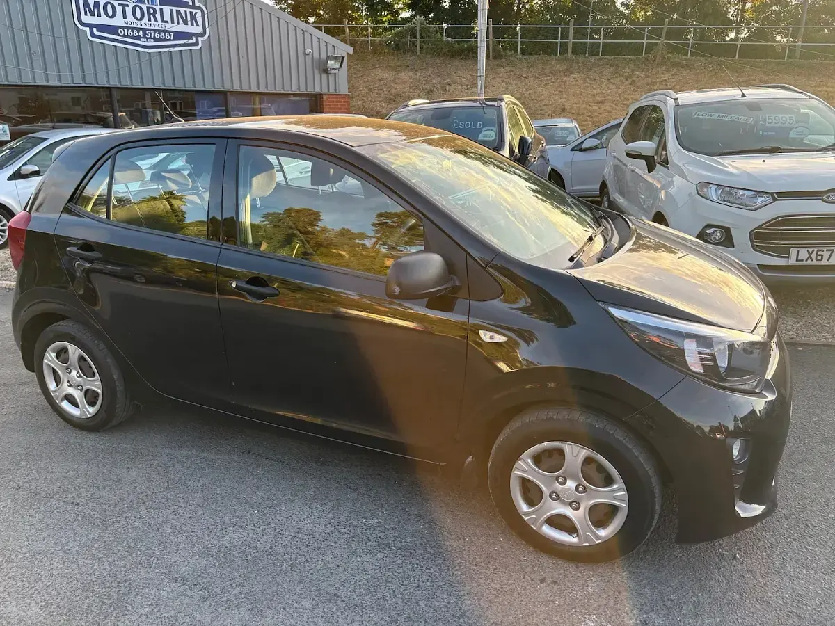 Used Kia Picanto 66 HP (48 kW) 2018 Black Hatchback