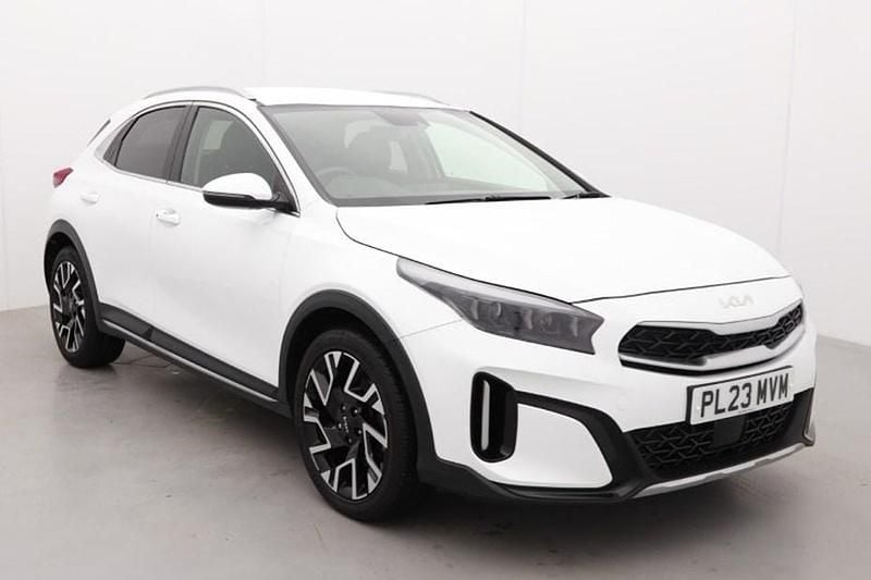 White Used 2023 Kia XCeed SUV | £15,995 (Fair price) - Image 1/1