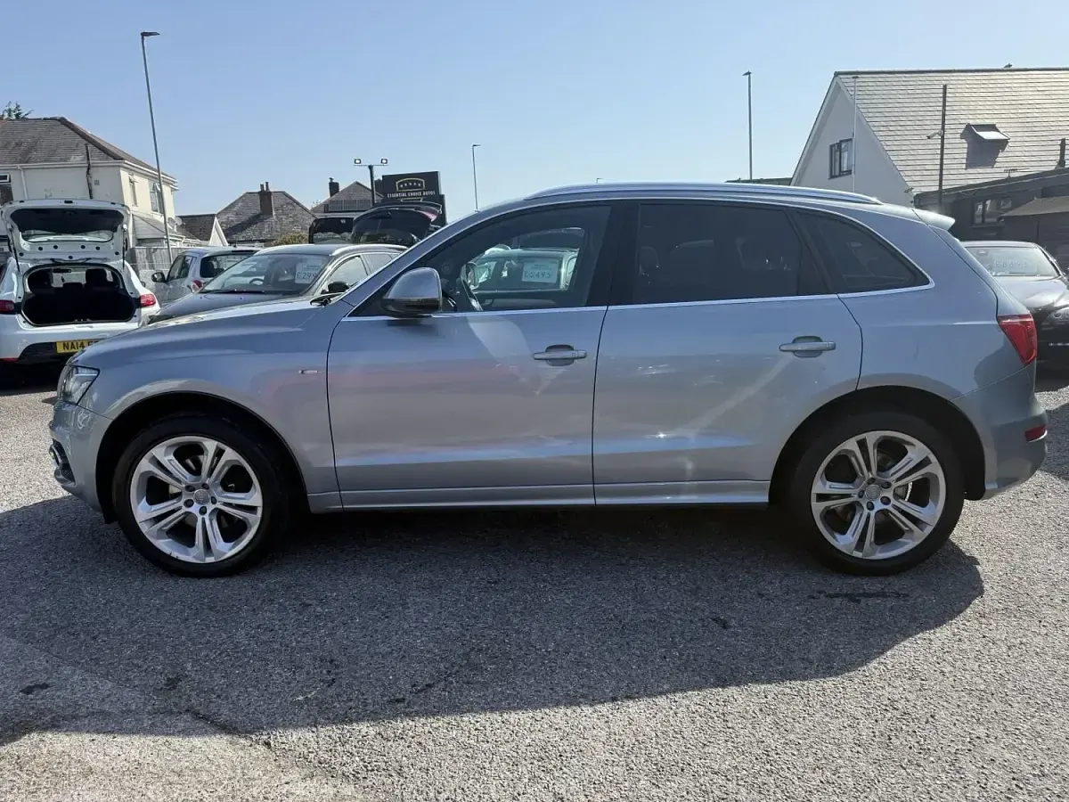 Used Audi Q5 S-Line 240 HP (176 kW) 2010 Silver SUV