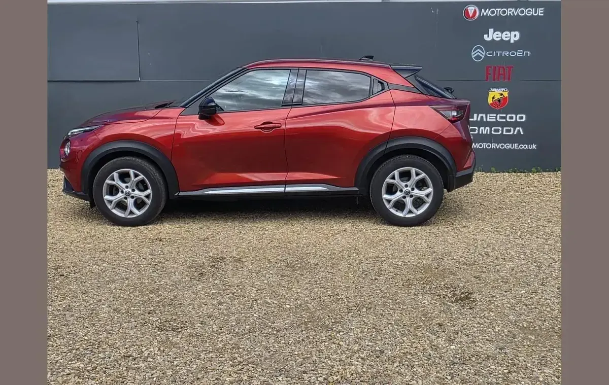 Used Nissan Juke Tekna 112 HP (82 kW) 2021 Red SUV
