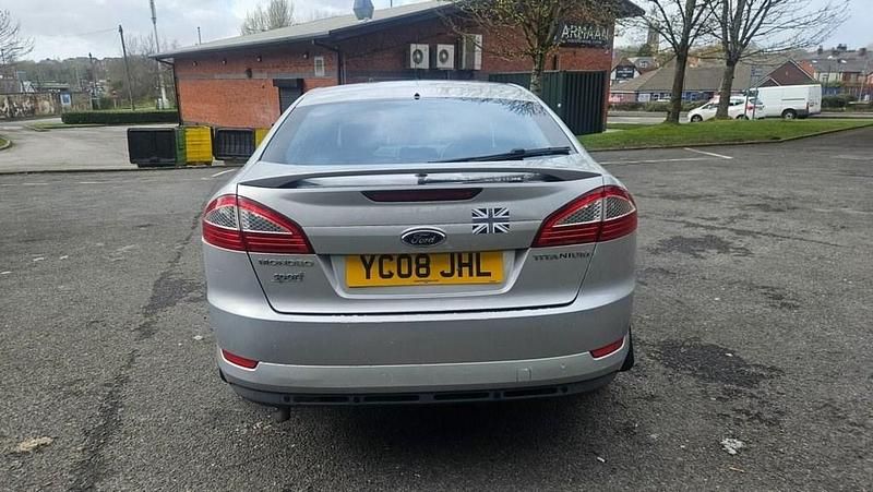 Used Ford Mondeo Titanium 143 HP (105 kW) 2008 Silver Hatchback