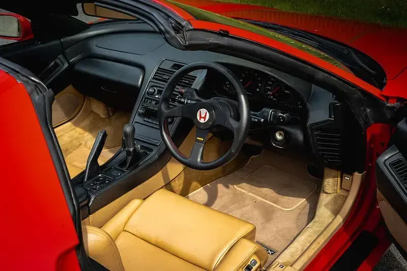 Used Honda NSX 274 HP (201 kW) 1996 Red Cabriolet