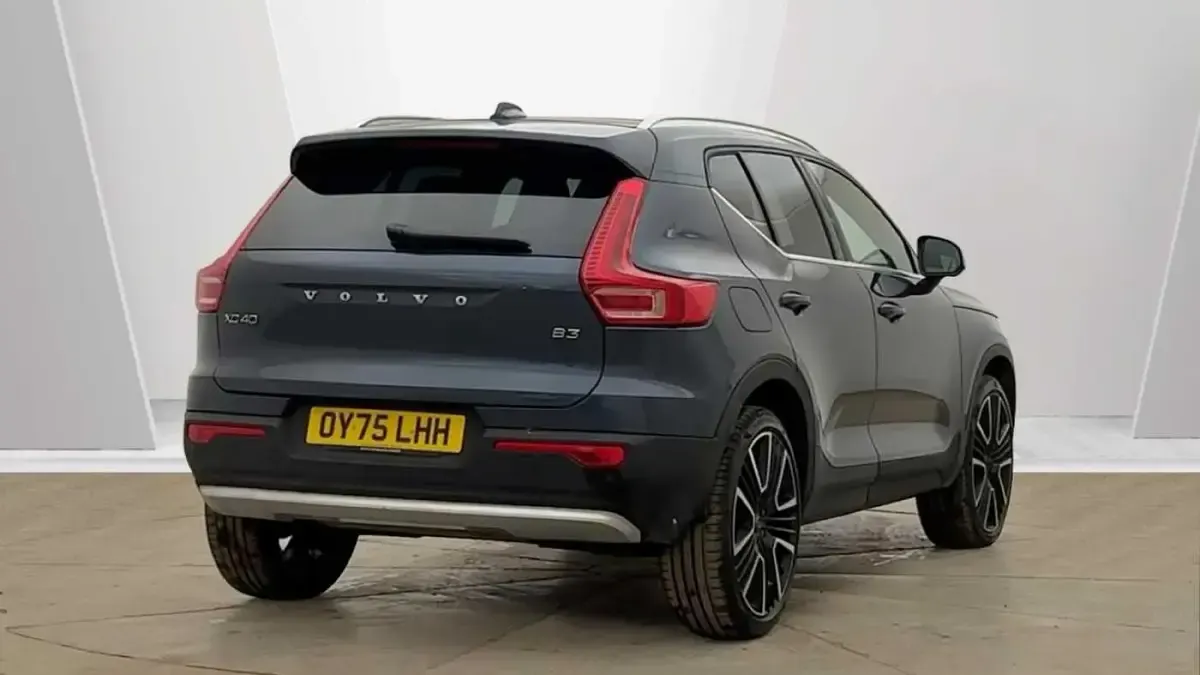 Used Volvo XC40 Ultra 161 HP (118 kW) 2025 Blue SUV