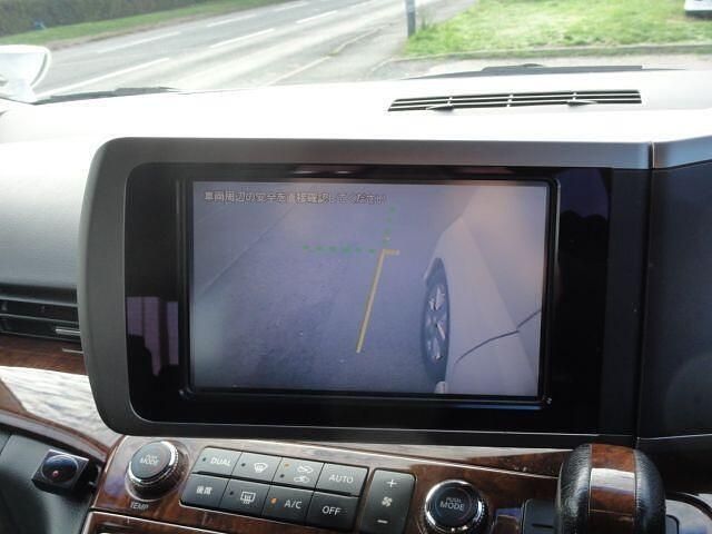 Used Nissan Elgrand 2008 White MPV