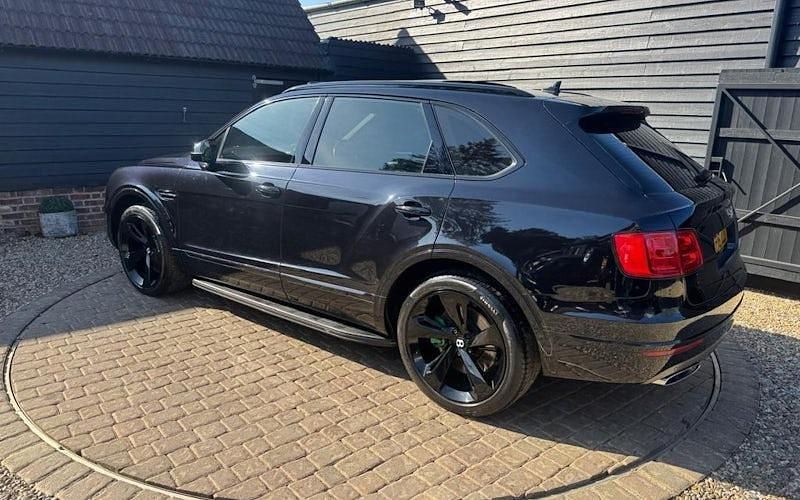 Used Bentley Bentayga 608 HP (447 kW) 2018 SUV