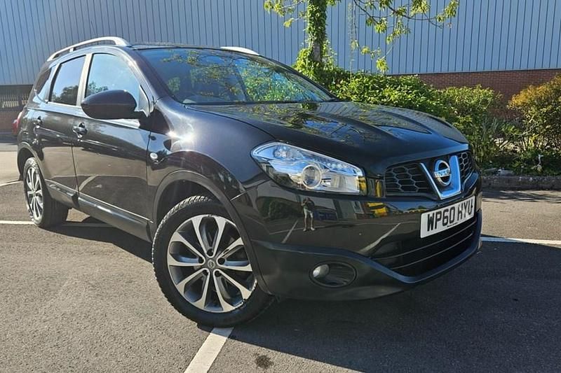 Black Used 2010 Nissan Qashqai +2 Tekna SUV | £2,795 (Good price) - Image 1/1