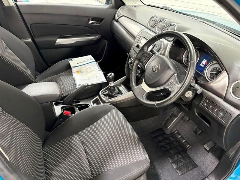 Second-hand Suzuki Vitara SZ4 129 CP (94 kW) 2020 Turcoaz SUV