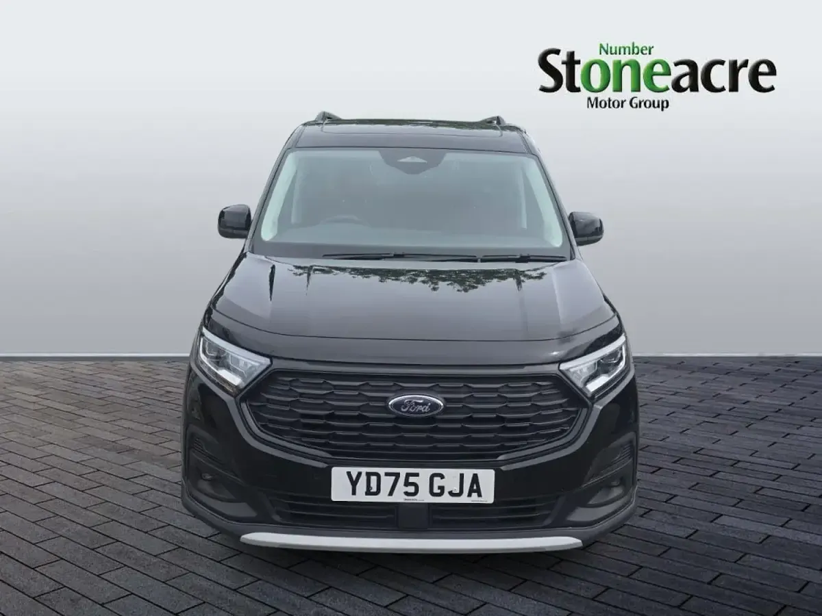 New Ford Tourneo Connect Active 150 HP (110 kW) 2026 Black MPV