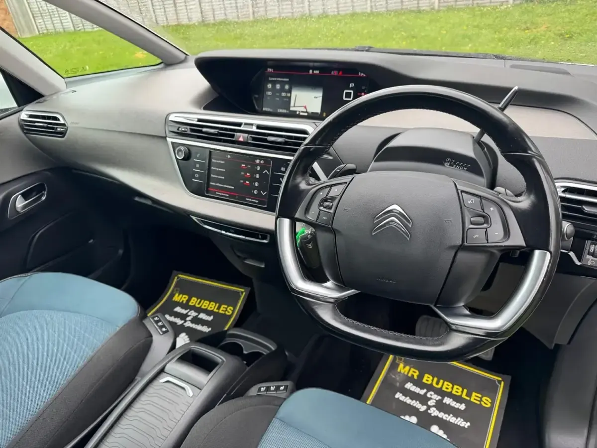 Used Citroën C4 Picasso Feel 2017 White MPV