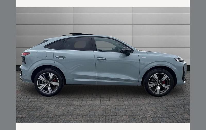 Used Audi Q3 Advanced 150 HP (110 kW) 2025 Grey SUV