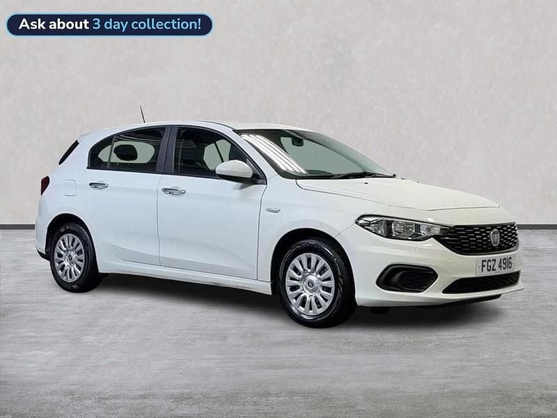 White Used 2017 Fiat Tipo Easy Hatchback | £5,499 (Fair price) - Image 1/4