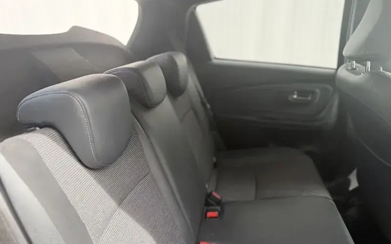 Used Toyota Yaris 101 HP (74 kW) 2018 Black Hatchback