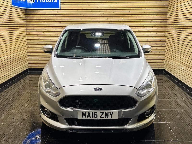 Used Ford S-MAX Sport 180 HP (132 kW) 2016 Silver MPV