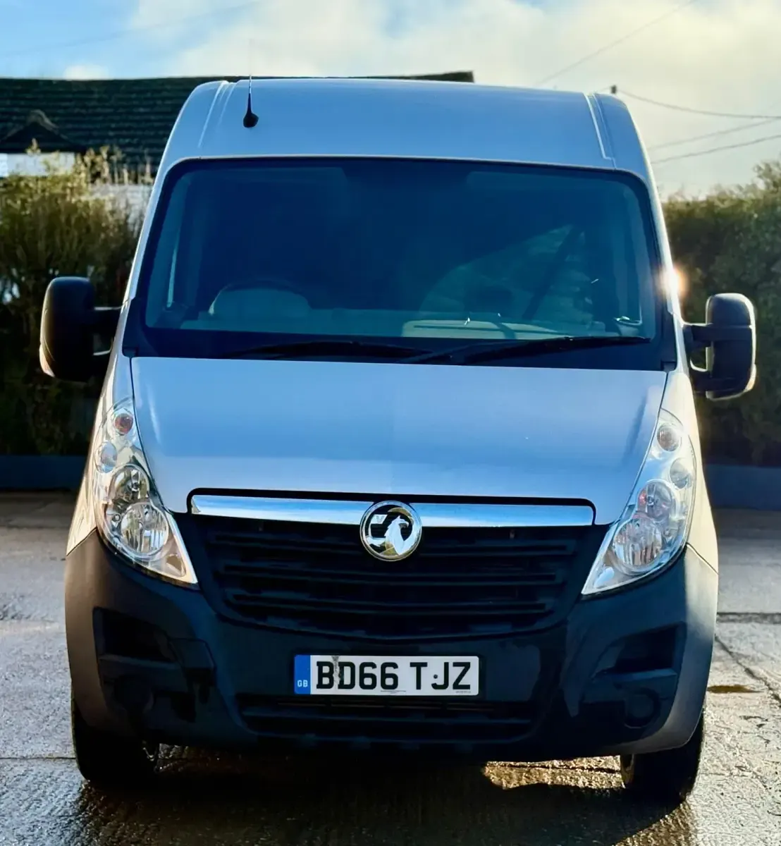 Begagnad Vauxhall Movano 2017 Silver Minibuss