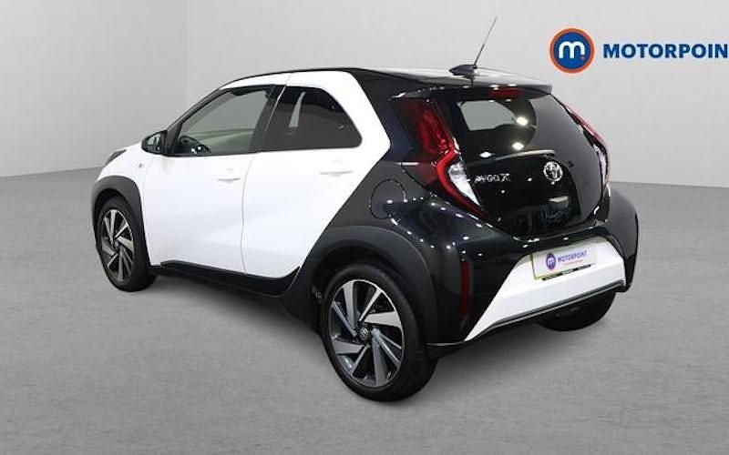 Used Toyota Aygo X 72 HP (52 kW) 2025 SUV