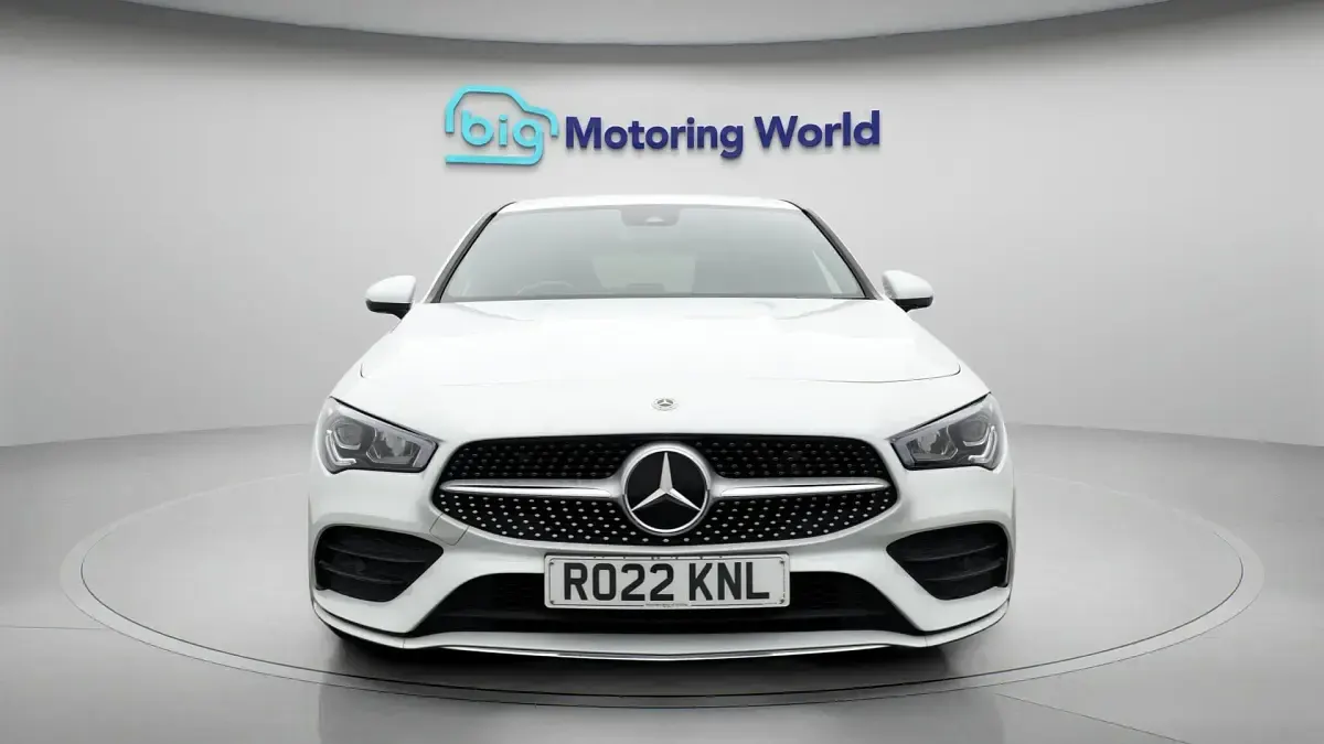Used Mercedes CLA200 Shooting Brake AMG line 163 HP (119 kW) 2022 White Estate