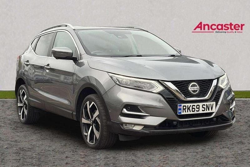 Grey Used 2019 Nissan Qashqai Tekna SUV | £14,475 (Fair price) - Image 1/4