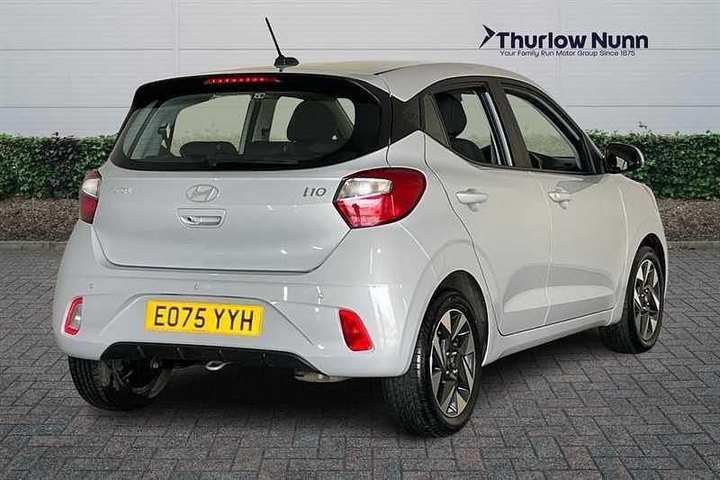 Gebraucht Hyundai i10 Advanced 63 PS (46 kW) 2025 Grau Kleinwagen