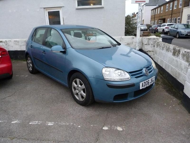 Blue Used 2006 VW Golf IV S Hatchback | £2,195 (Fair price) - Image 1/4