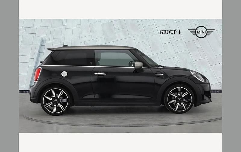 Used Mini Cooper S Exclusive 178 HP (130 kW) 2023 Black Hatchback