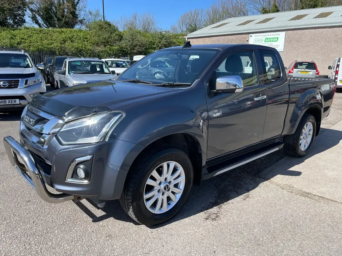 Used Isuzu D-Max 164 HP (120 kW) 2019 Grey Pickup