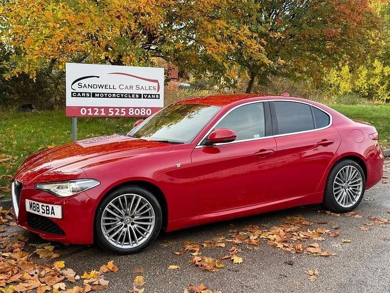 Used Alfa Romeo Giulia Lusso 280 HP (205 kW) 2020 Red Sedan